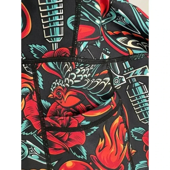 Constantly Varied Gear CVG RETIRED Tattoo Red Rose Capri Crossfit Leggings LARGE - Picture 9 of 9